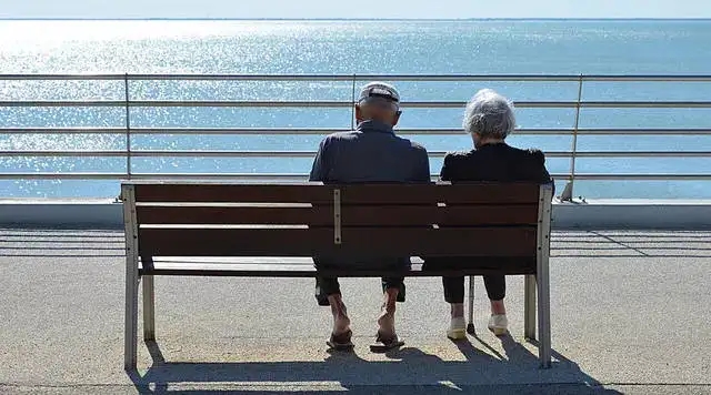 养老服务,仍需探索(图1) src=http___5b0988e595225.cdn.sohucs.com_q_70,c_zoom,w_640_images_20180717_d6ce89f6a93f47369c8292ce79ce25e8.jpg&refer=http___5b0988e595225.cdn.sohucs.webp.jpg