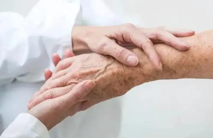 让养老就在身边!一刻钟“圈”出美好生活(图1) 让养老就在身边!一刻钟“圈”出美好生活(图1)